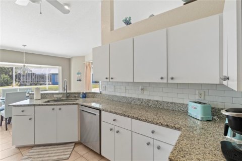House in Rotonda, Florida 3 bedrooms, 185.25 sq.m. № 2209666 - photo 16