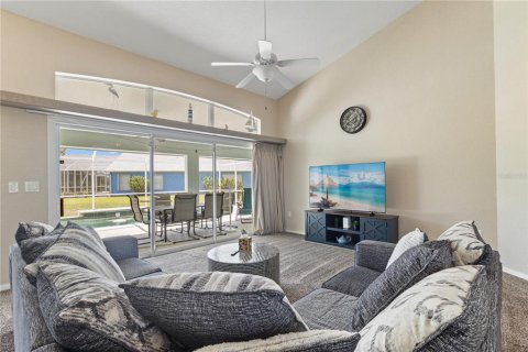 House in Rotonda, Florida 3 bedrooms, 185.25 sq.m. № 2209666 - photo 9