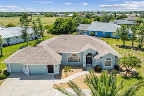 House in Rotonda, Florida 3 bedrooms, 185.25 sq.m. № 2209666 - photo 3