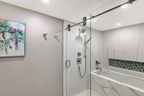 Купить кондоминиум в Сарасота, Флорида 5 комнат, 111.48м2, № 2196838 - фото 28