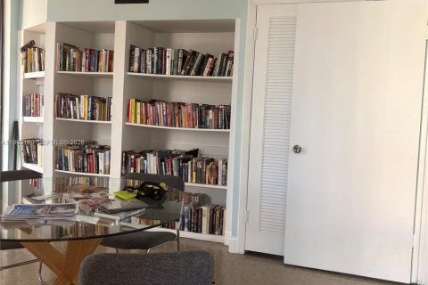 Купить кондоминиум в Санрайз, Флорида 2 спальни, 78.97м2, № 2025830 - фото 12