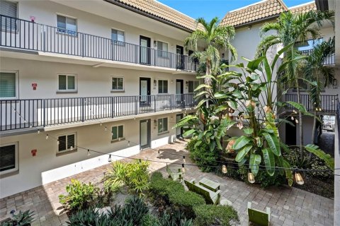 Condo in Saint Petersburg, Florida, 1 bedroom  № 2236170 - photo 15