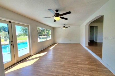 Villa ou maison à louer à Port Charlotte, Floride: 2 chambres, 121.42 m2 № 2113870 - photo 11