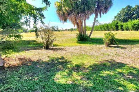 Villa ou maison à louer à Port Charlotte, Floride: 2 chambres, 121.42 m2 № 2113870 - photo 3