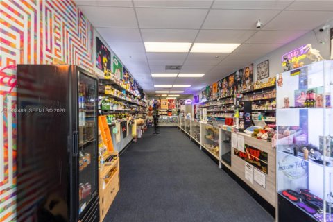 Commercial property in Tamarac, Florida № 2049215 - photo 17