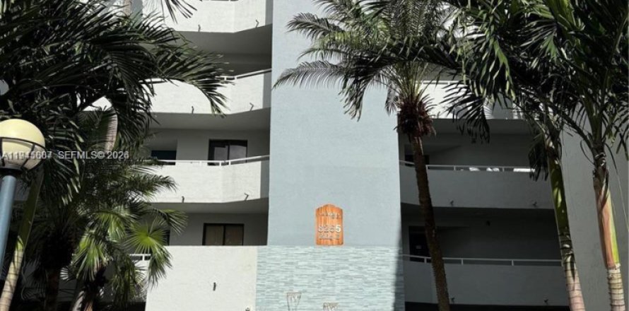 Condo à Miami, Floride, 2 chambres  № 2002156