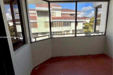 Copropriété à louer à Miami, Floride: 2 chambres, 107.4 m2 № 2002156 - photo 15