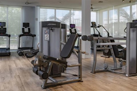 Снять в аренду квартиру в Майами, Флорида 2 спальни, 96.15м2, № 1992461 - фото 14