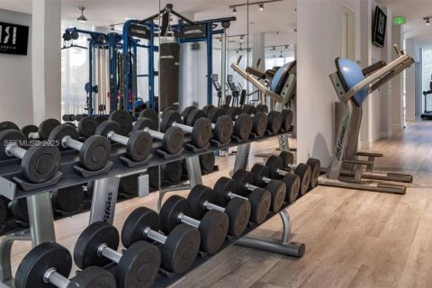 Снять в аренду квартиру в Майами, Флорида 2 спальни, 96.15м2, № 1992461 - фото 12