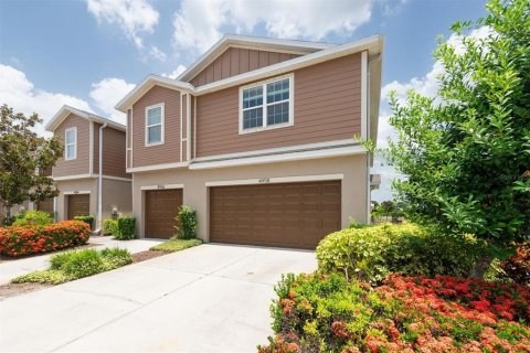 Adosado en Tampa, Florida 3 dormitorios, 174.66 m2 № 2215342