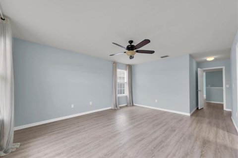 Townhouse in Tampa, Florida 3 bedrooms, 174.66 sq.m. № 2215342 - photo 19