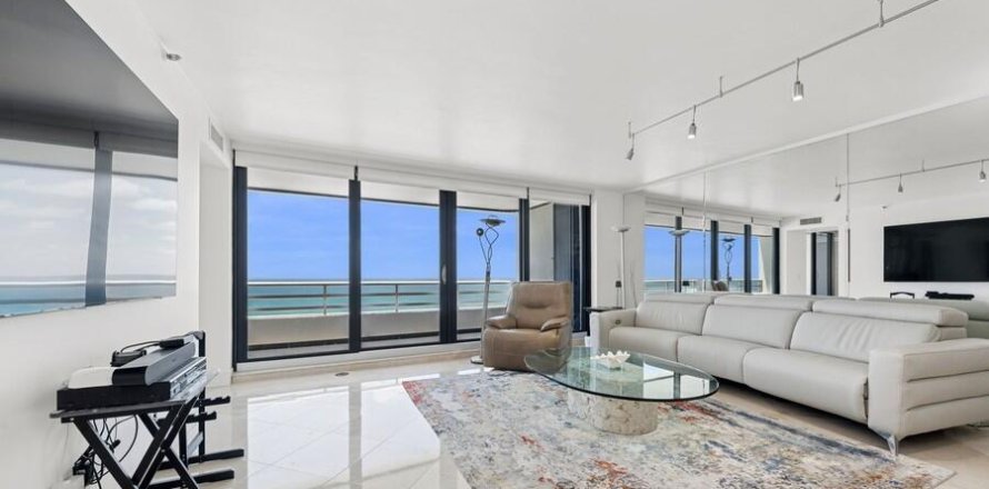 Condo in Boca Raton, Florida, 2 bedrooms № 2261405
