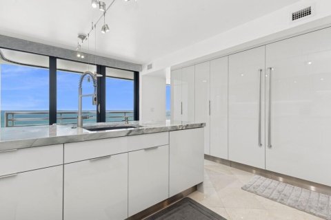Condo in Boca Raton, Florida, 2 bedrooms № 2261405 - photo 9
