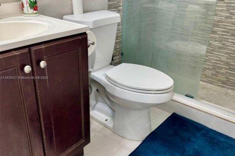 Condominio en alquiler en Sunny Isles Beach, Florida, 2 dormitorios, 90.12 m2 № 1817662 - foto 14