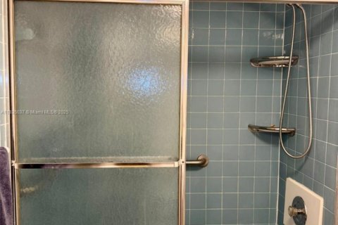 Condominio en alquiler en Sunny Isles Beach, Florida, 2 dormitorios, 90.12 m2 № 1817662 - foto 29