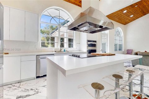 Villa ou maison à vendre à Miami, Floride: 5 chambres, 332.87 m2 № 2027931 - photo 7