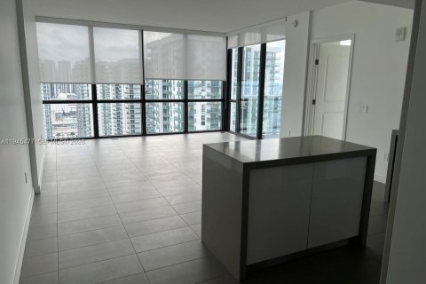 Copropriété à louer à Miami, Floride: 2 chambres, 98.01 m2 № 2061053 - photo 9