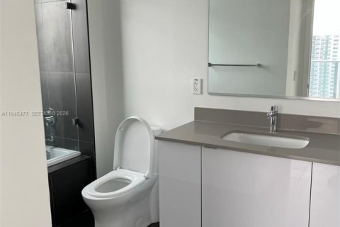 Copropriété à louer à Miami, Floride: 2 chambres, 98.01 m2 № 2061053 - photo 6