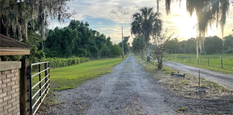 Terreno en Haines City, Florida № 2123280
