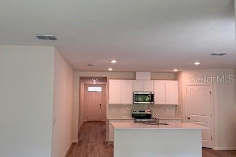 House in New Smyrna Beach, Florida 4 bedrooms, 169.83 sq.m. № 1574818 - photo 4