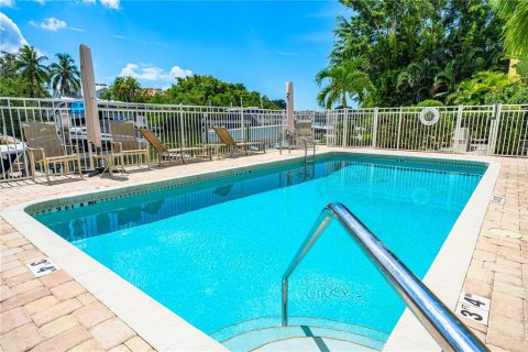 Copropriété à vendre à Sarasota, Floride: 3 chambres, 126.53 m2 № 1881214 - photo 28