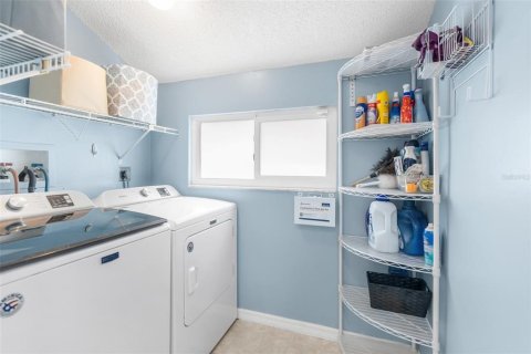 Villa ou maison à vendre à New Port Richey, Floride: 4 chambres, 284.65 m2 № 2413872 - photo 20