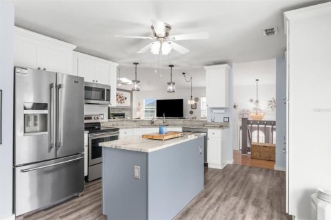 Villa ou maison à vendre à New Port Richey, Floride: 4 chambres, 284.65 m2 № 2413872 - photo 24