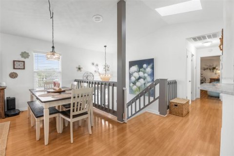 Villa ou maison à vendre à New Port Richey, Floride: 4 chambres, 284.65 m2 № 2413872 - photo 10