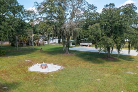 House in Plant City, Florida 5 bedrooms, 652.45 sq.m. № 1561212 - photo 23