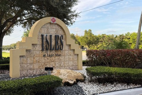 Copropriété à louer à Sunrise, Floride: 2 chambres, 98.94 m2 № 2321951 - photo 18