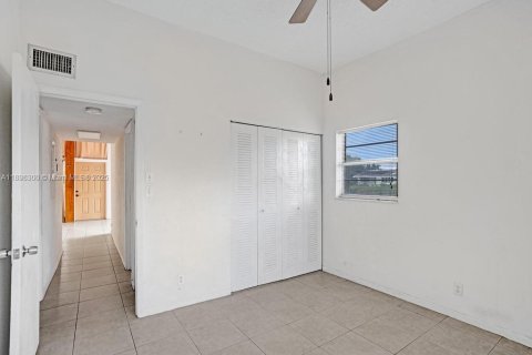 Снять в аренду виллу или дом в Плантация, Флорида 2 спальни, 93.92м2, № 1951758 - фото 15