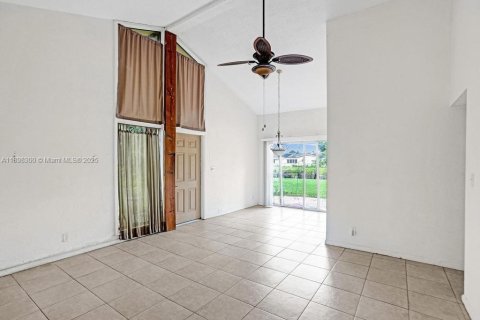 Снять в аренду виллу или дом в Плантация, Флорида 2 спальни, 93.92м2, № 1951758 - фото 6