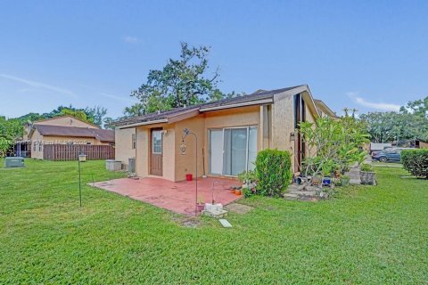 Снять в аренду виллу или дом в Плантация, Флорида 2 спальни, 93.92м2, № 1951758 - фото 27