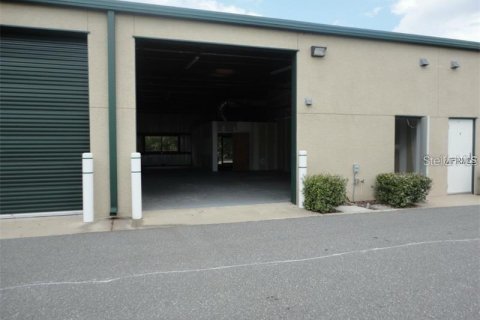 Propiedad comercial en alquiler en Eustis, Florida № 1792068 - foto 4