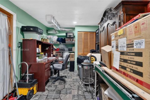 Villa ou maison à vendre à Miami, Floride: 4 chambres, 82.5 m2 № 2089447 - photo 17