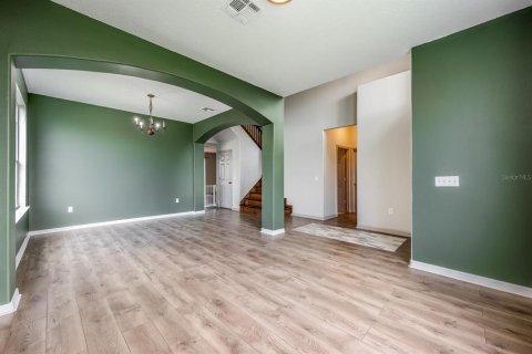 House in Poinciana, Florida 5 bedrooms, 322.74 sq.m. № 1844935 - photo 22