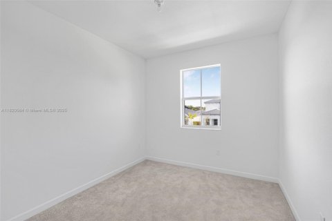 Townhouse in Homestead, Florida 3 bedrooms, 137.77 sq.m. № 1779810 - photo 18