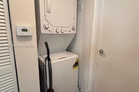 Condominio en alquiler en Aventura, Florida, 2 dormitorios, 99.41 m2 № 1947629 - foto 13