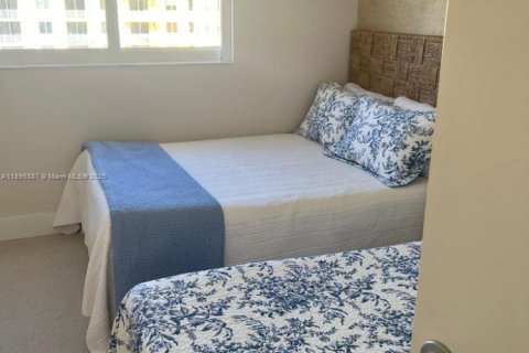 Condominio en alquiler en Aventura, Florida, 2 dormitorios, 99.41 m2 № 1947629 - foto 4