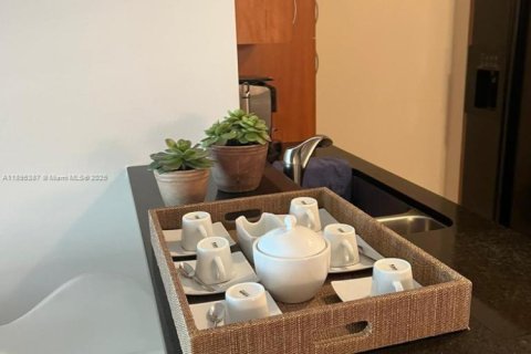 Condominio en alquiler en Aventura, Florida, 2 dormitorios, 99.41 m2 № 1947629 - foto 7