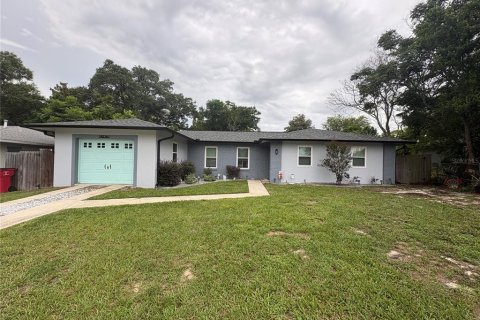 House in Citrus Springs, Florida 4 bedrooms, 146.69 sq.m. № 2207334