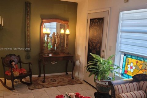 Купить кондоминиум в Майами, Флорида 1 спальня, 50.17м2, № 2024510 - фото 2