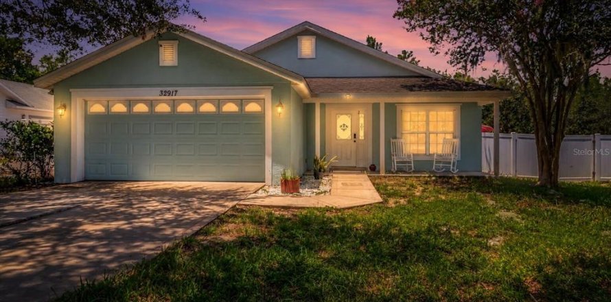 Villa ou maison à Leesburg, Floride 3 chambres, 153.85 m2 № 2198324
