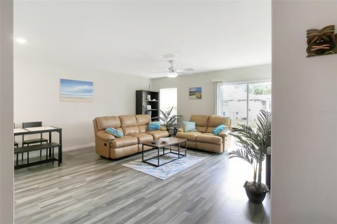 Villa ou maison à louer à Port Charlotte, Floride: 3 chambres, 115.57 m2 № 969159 - photo 24