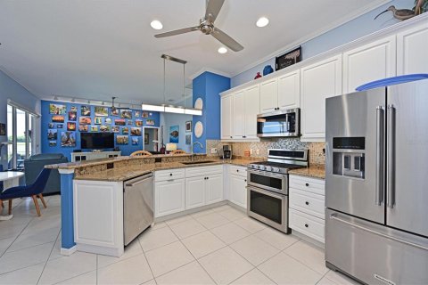 House in Bradenton, Florida 4 bedrooms, 218.41 sq.m. № 1801333 - photo 11