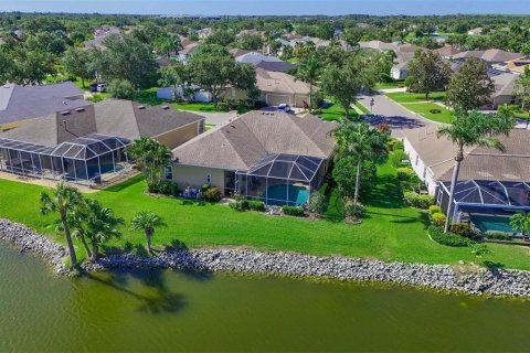 House in Bradenton, Florida 4 bedrooms, 218.41 sq.m. № 1801333 - photo 3
