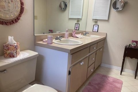 House in Ocala, Florida 3 bedrooms, 237.27 sq.m. № 2424331 - photo 18