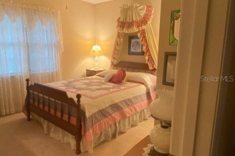House in Ocala, Florida 3 bedrooms, 237.27 sq.m. № 2424331 - photo 21