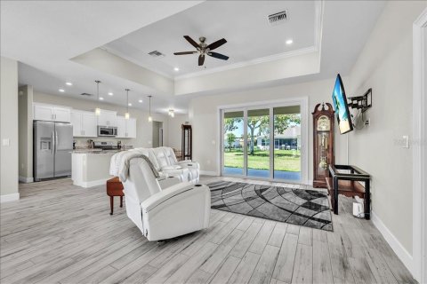 Villa ou maison à vendre à Punta Gorda, Floride: 3 chambres, 176.98 m2 № 2098094 - photo 4