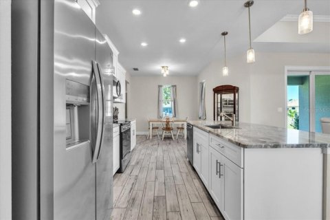 Villa ou maison à vendre à Punta Gorda, Floride: 3 chambres, 176.98 m2 № 2098094 - photo 12
